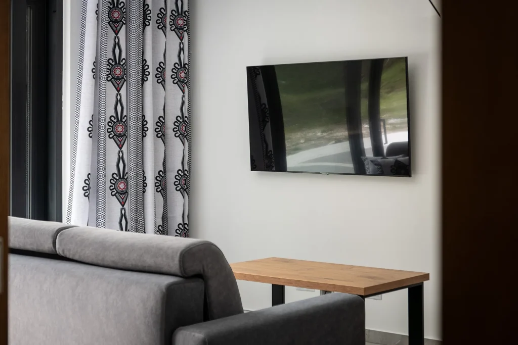 Telewizor 55 cali w Apartamentach Zacisze Deluxe